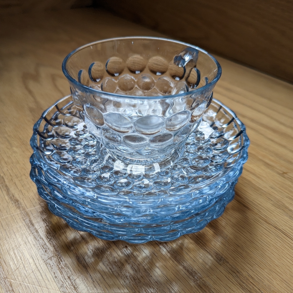Vintage Anchor Hocking Bubble Cup + Saucers